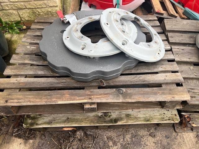 Massey Ferguson 2 X 250KG REAR WHEEL WEIGHTS