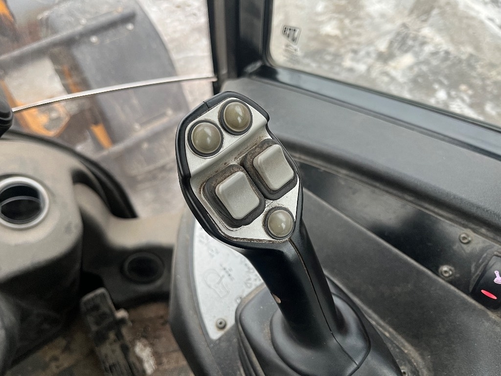 JCB 407 / Huippu varusteet, 35km/h, Rasvari kuva 15
