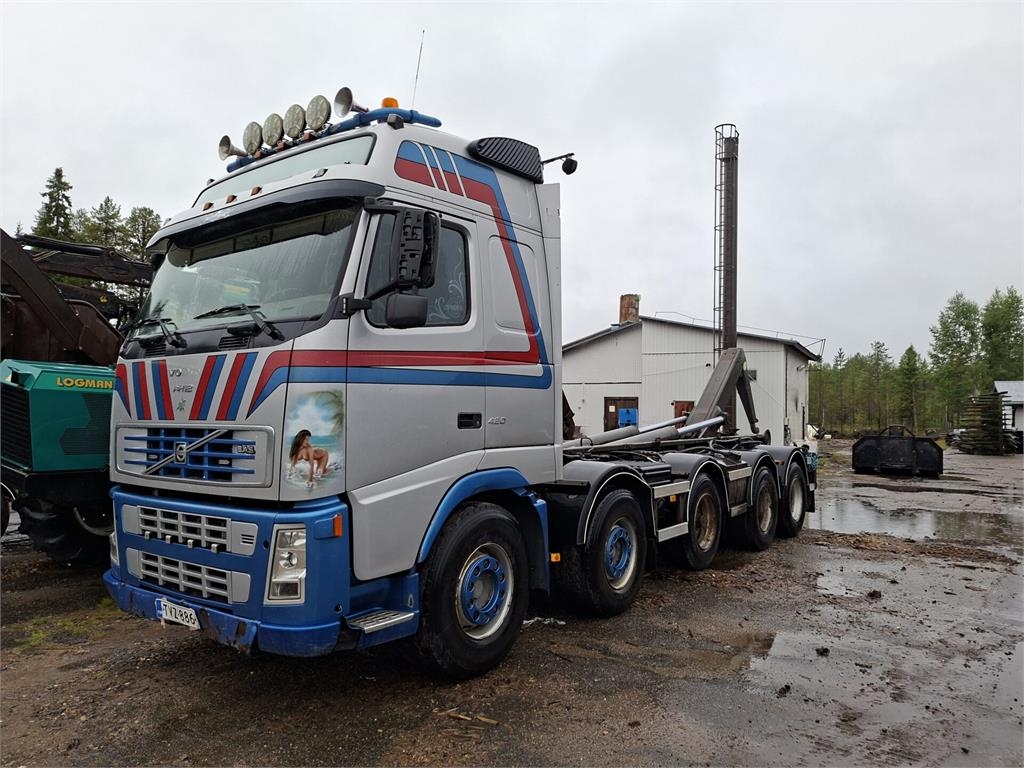 Camion ampliroll Volvo FH12 — occasion 2004
