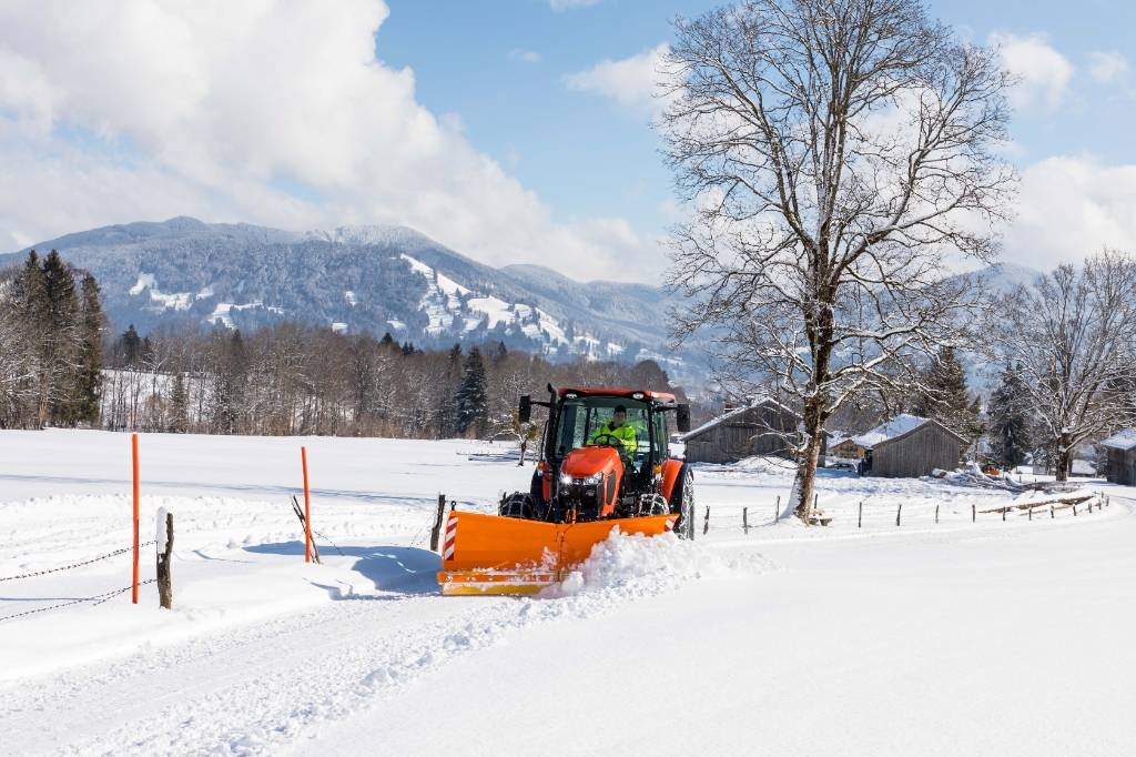 Kubota M5112