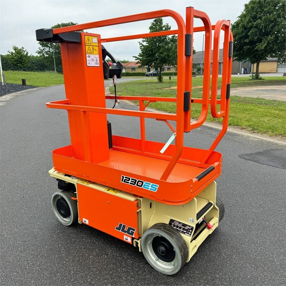 JLG 1230 ES