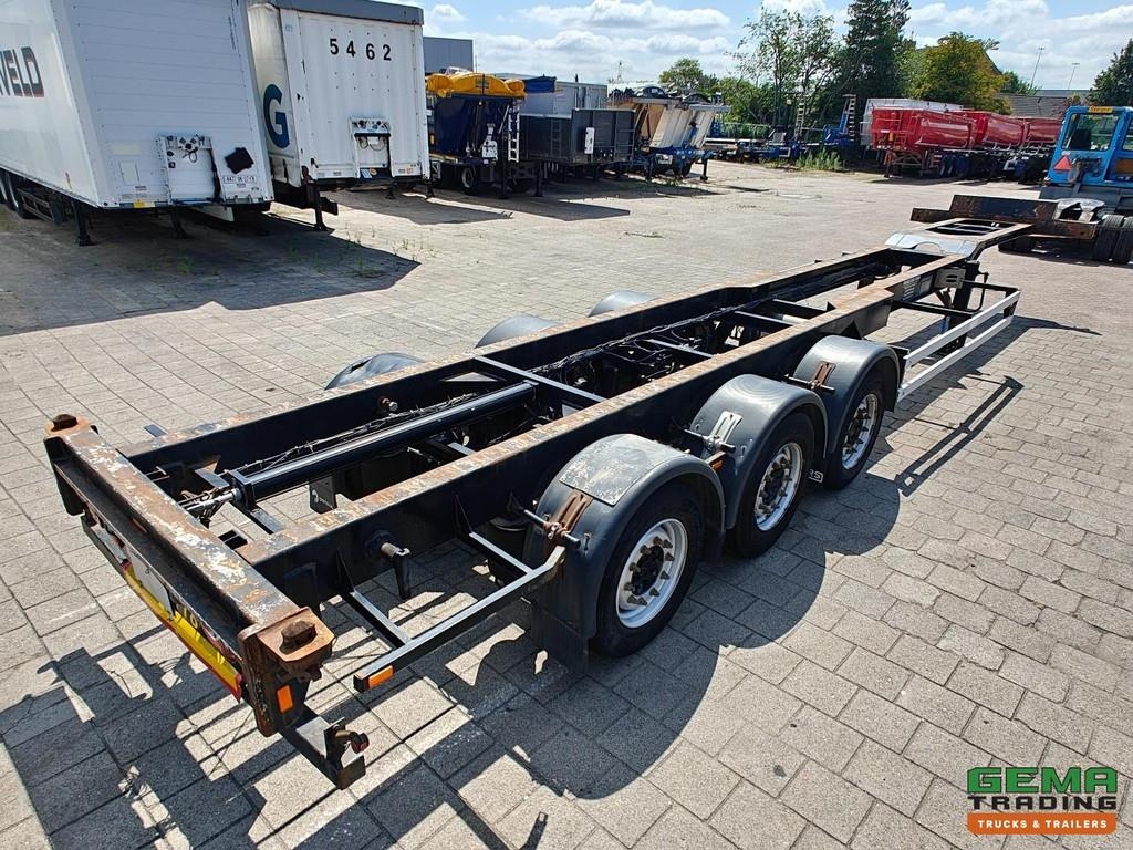 Renders RMOC 12 27CC 40/45FT - Rear Slider - 5140KG - Merc