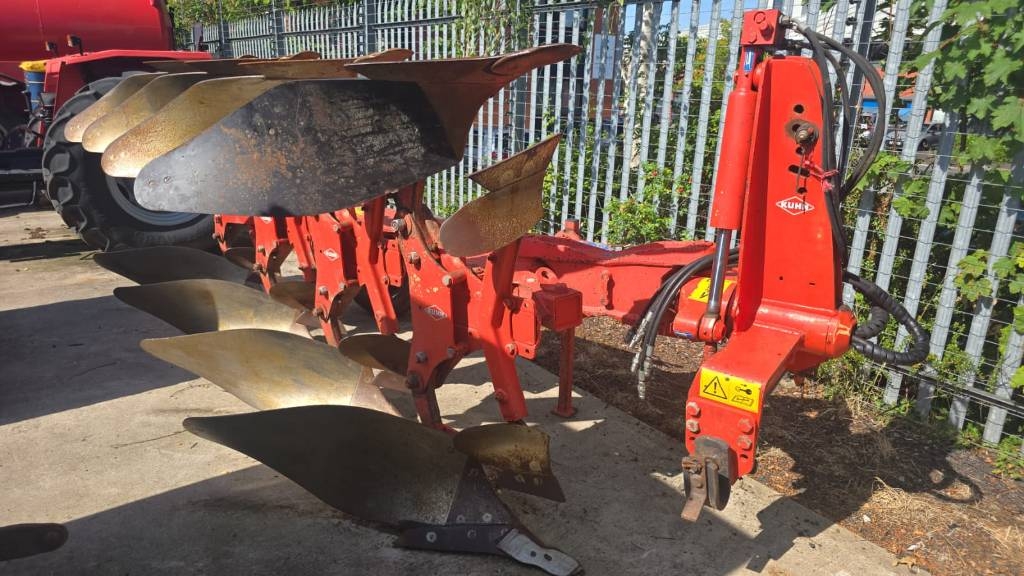 Kuhn Vari-Master 122