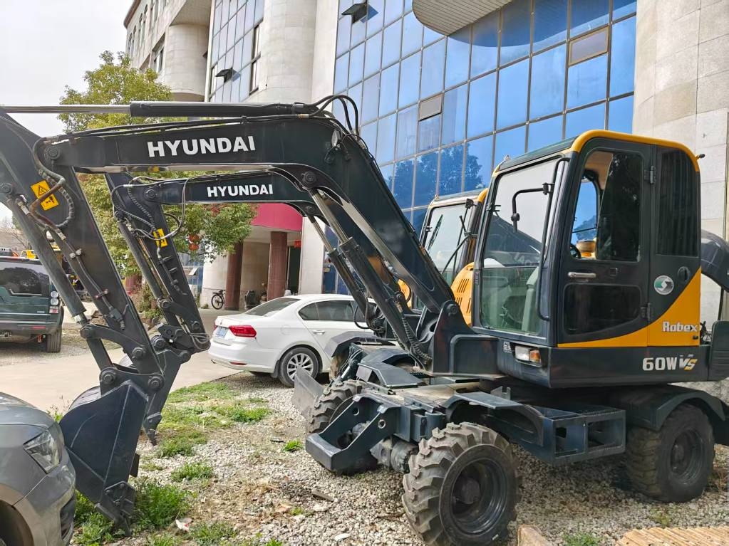Hyundai 60 W VS