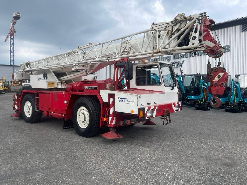 Liebherr LTM 1025