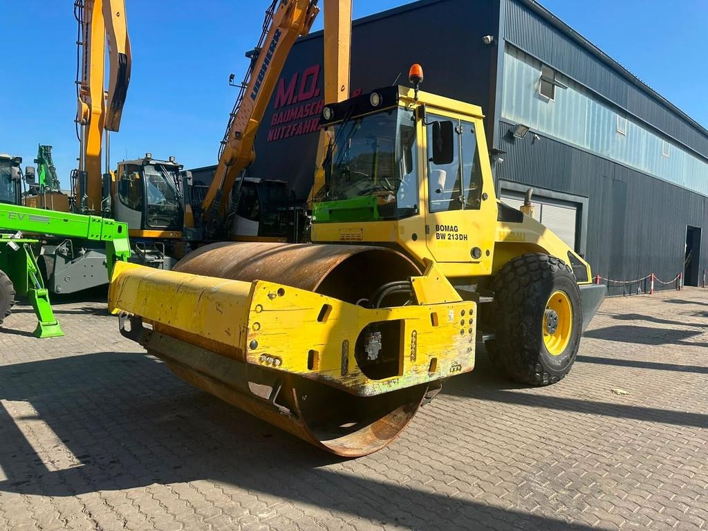 Rouleau monocylindre Bomag BW 213 DH-4 — occasion 2008, 14 654 h