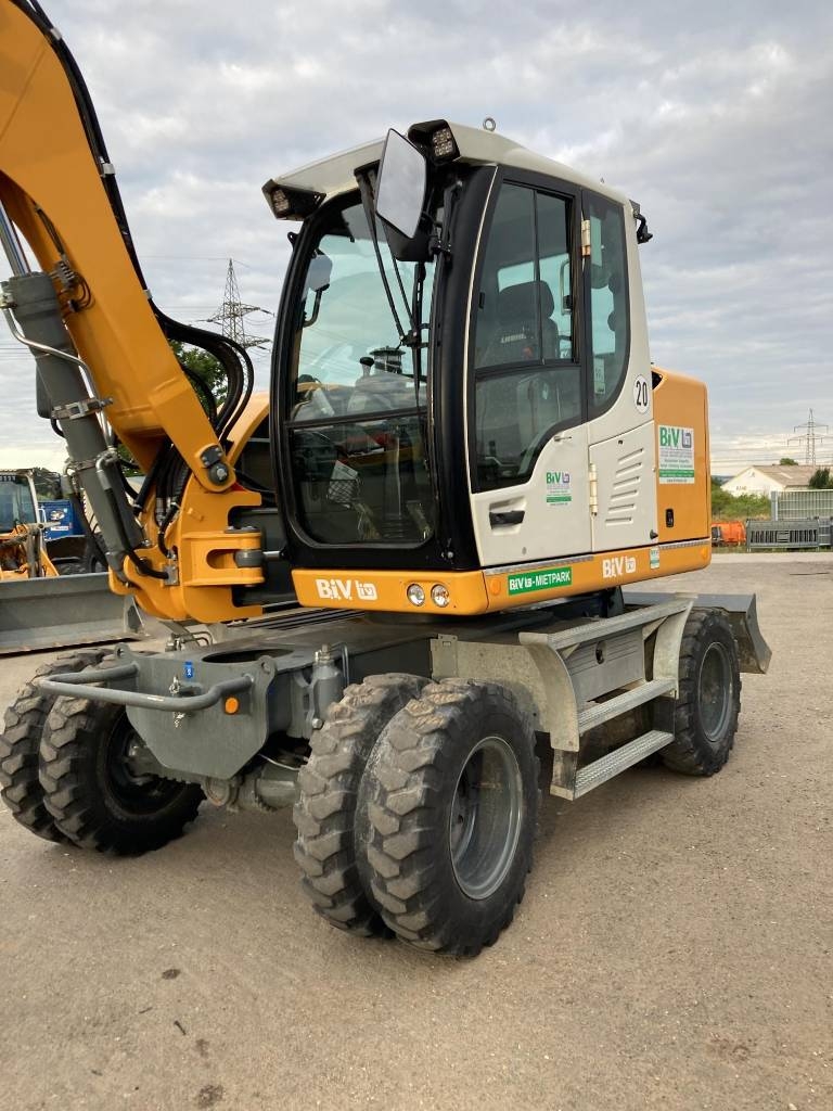 Pelle sur pneus Liebherr A 912 Compact Litronic — occasion 2020, 2 860 h