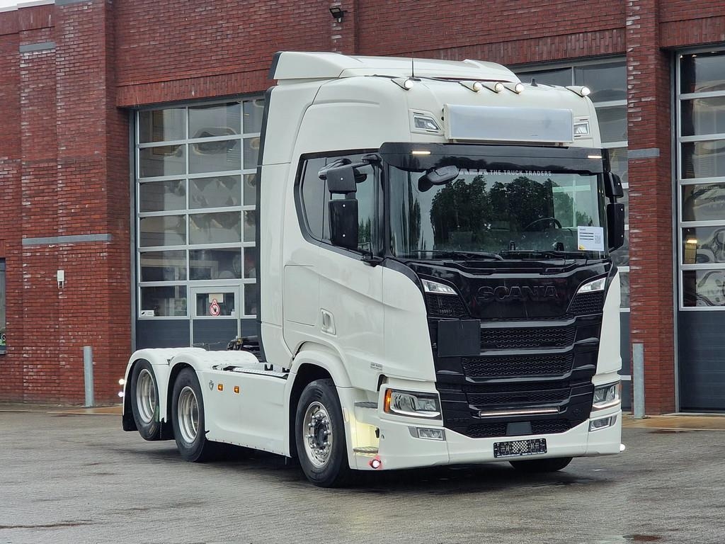 Scania R590 V8 NGS Highline 6x2 - Full spec - Retarder -