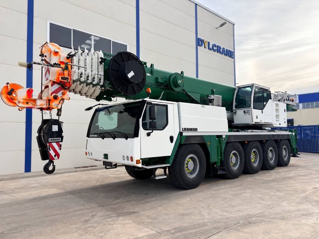 Grue tout-terrain Liebherr LTM 1100-5.2 — occasion 2015