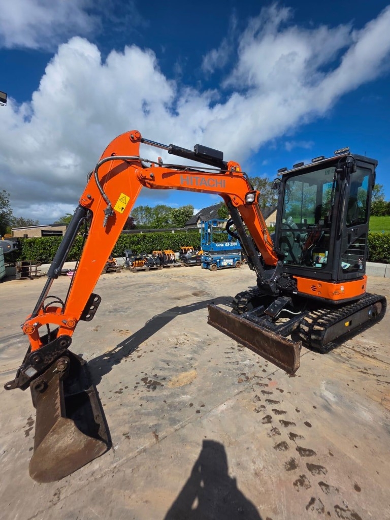 Hitachi ZX 33 U-5A