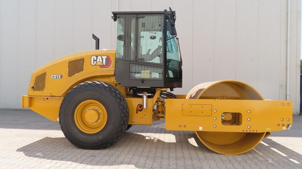 CAT CS13