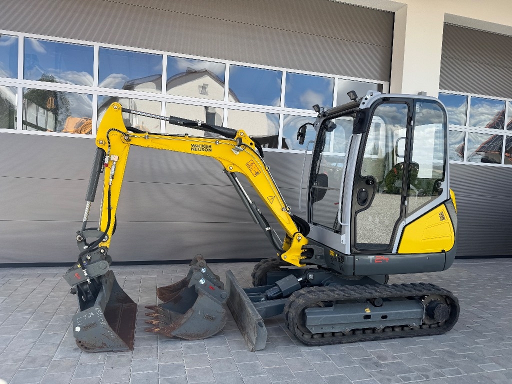 Mini-pelle Wacker Neuson ET 24 — occasion 2023, 271 h