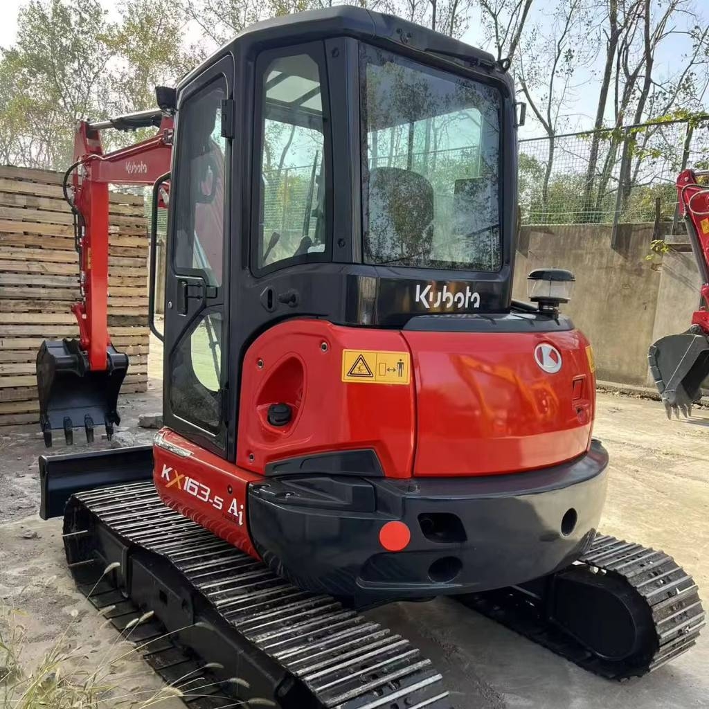 Kubota KX 163