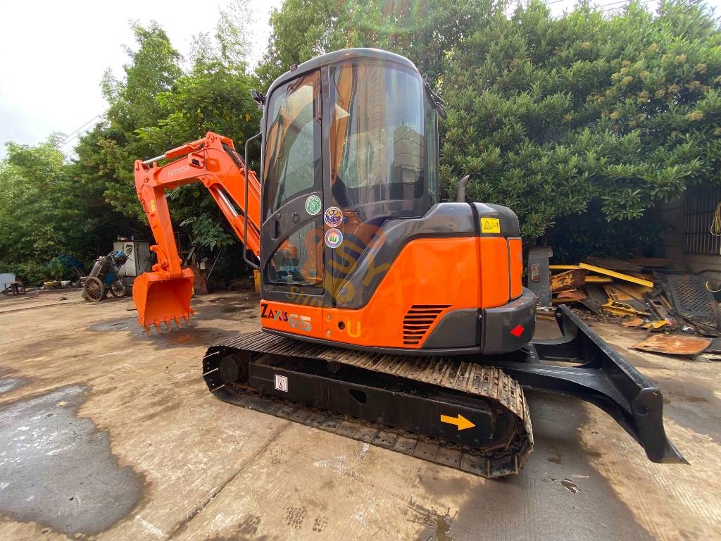 Hitachi ZX 65 U