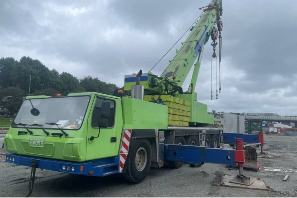 Grue tout-terrain Grove GMK 5170 — occasion 2013