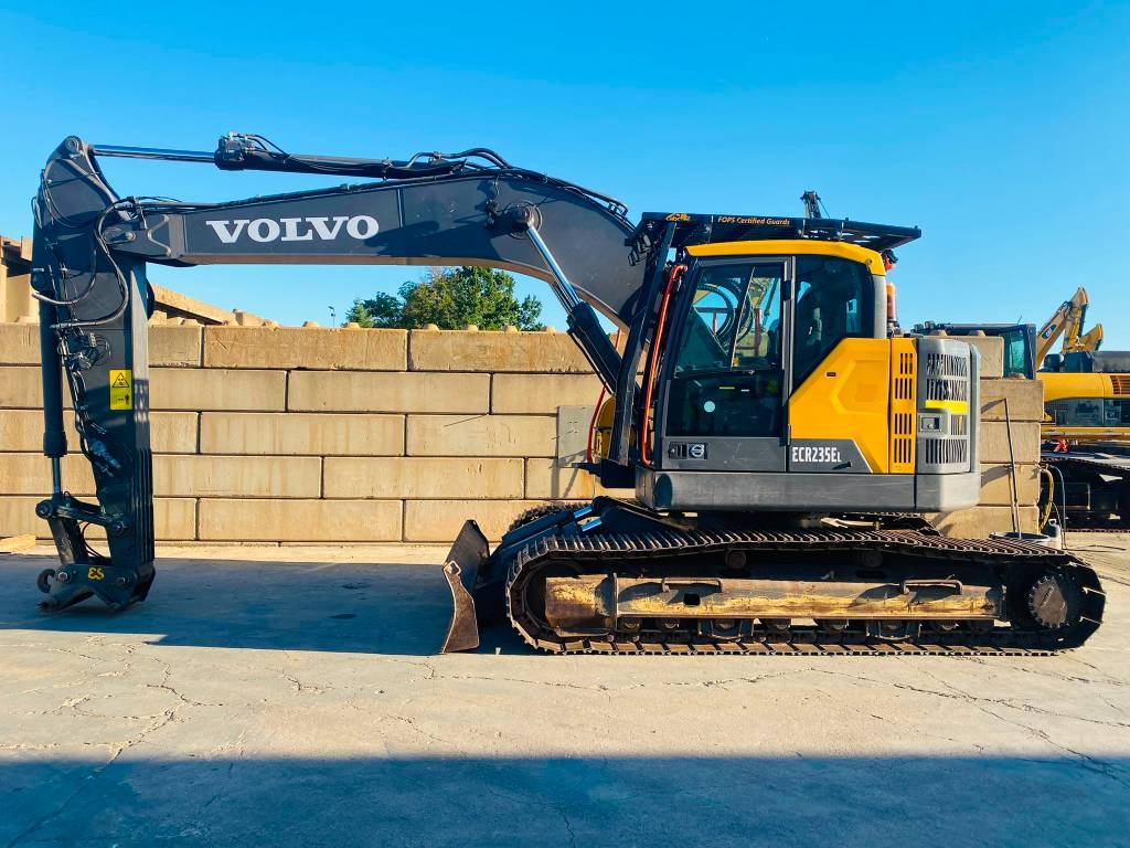 Volvo ECR 235 E