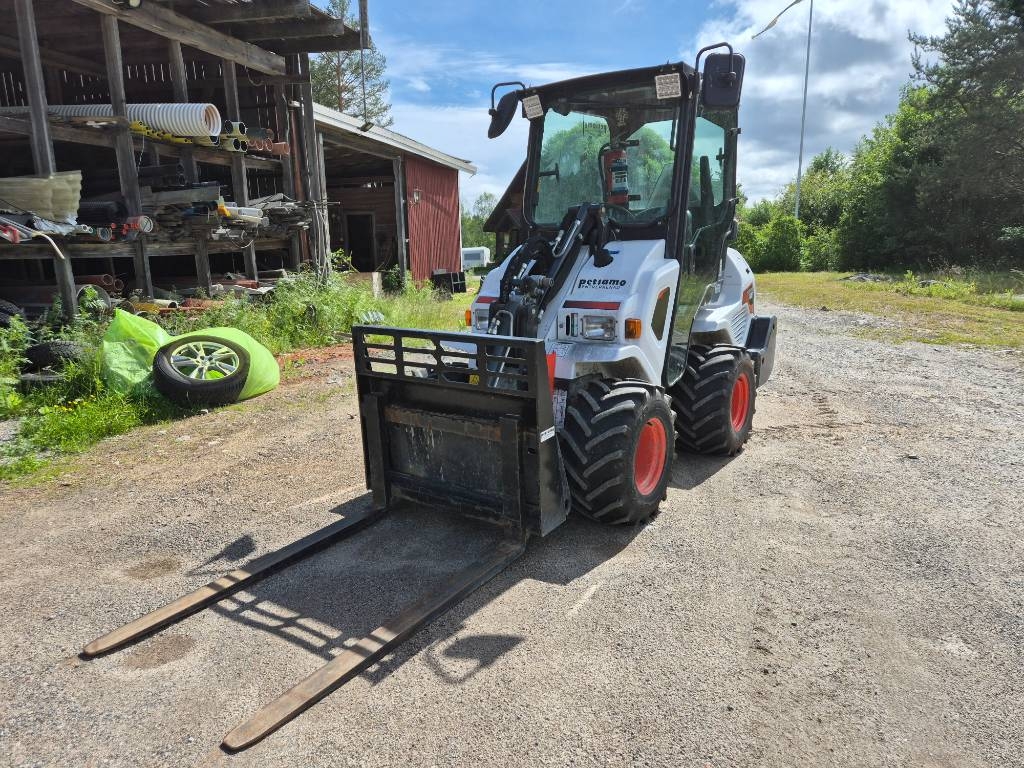 Bobcat L 28