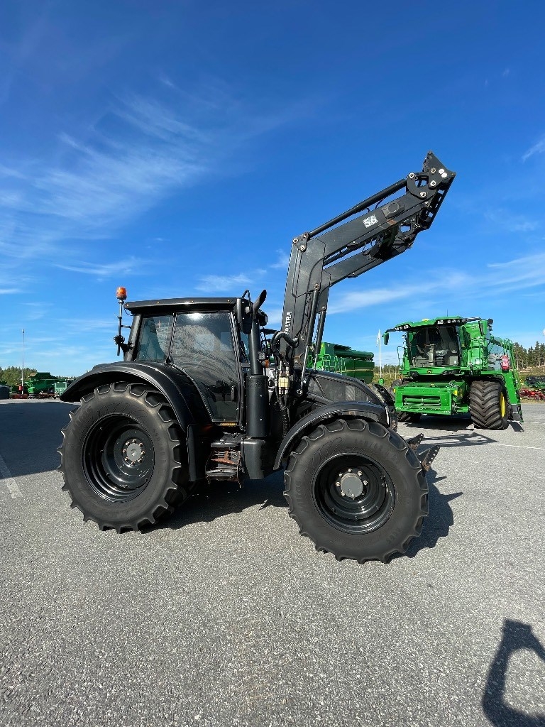 Tracteur agricole Valtra N123 — occasion 2015, 4 300 h