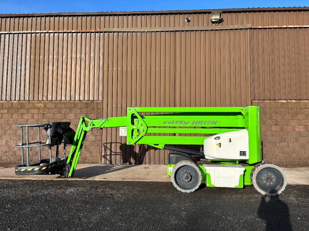 Nacelle articulée Niftylift HR17N Hybrid Narrow — occasion 2018, 677 h