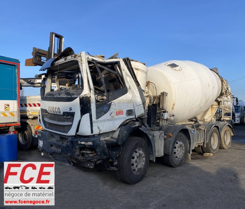 Iveco STRALIS X-WAY 400/SL-IMER 9M3 endommagé
