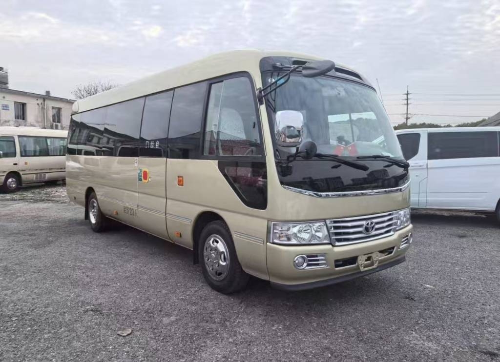 Toyota 考斯特