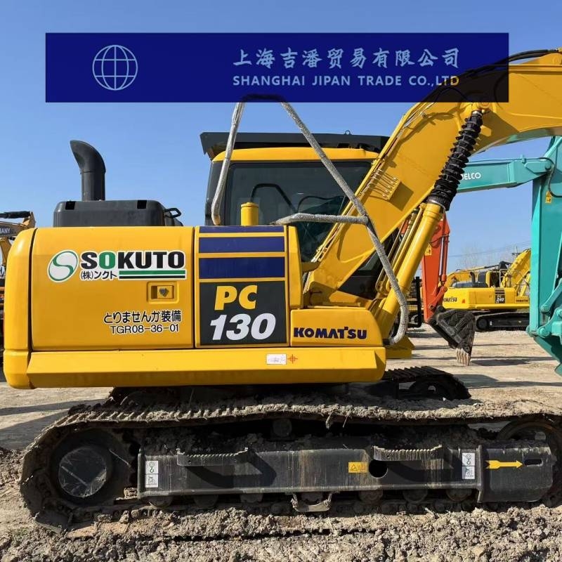 Komatsu PC 130