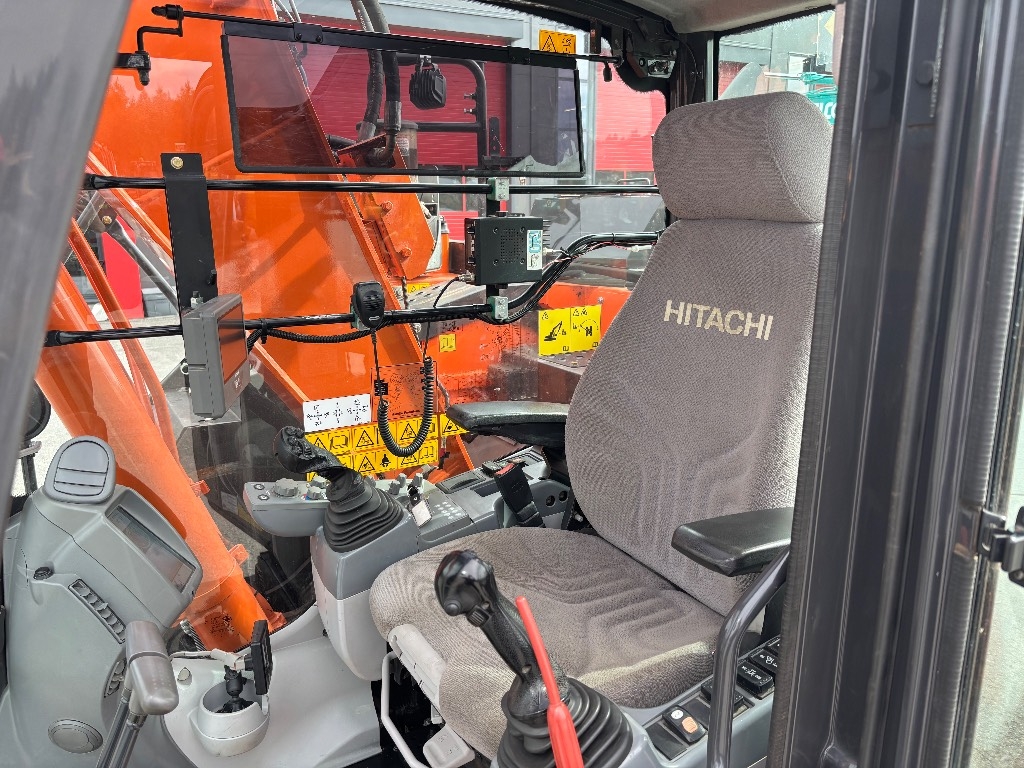 Hitachi ZX 135 US-6 / Rotator, bucket, Grease, etc.! kuva 15