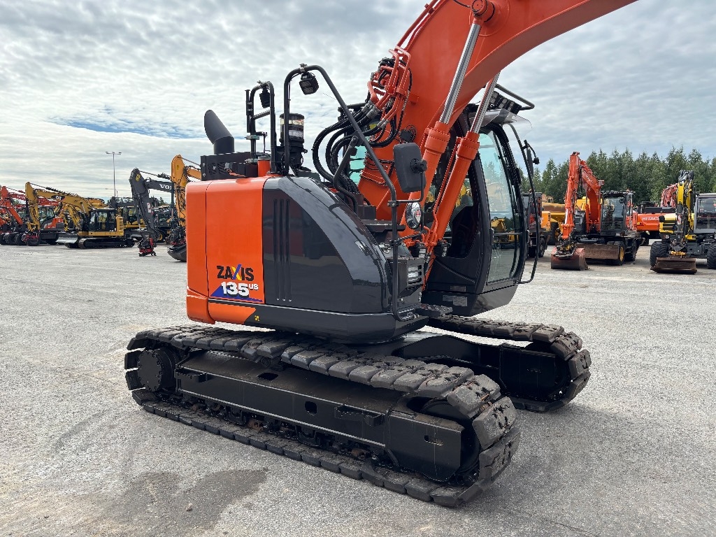 Hitachi ZX 135 US-6 / Rotator, bucket, Grease, etc.! kuva 6