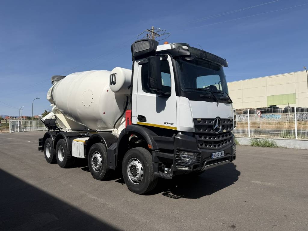 MERCEDES AROCS 3740