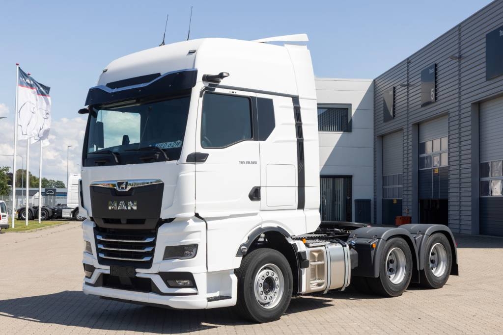 MAN TGX 28.520 6x2=2 BL