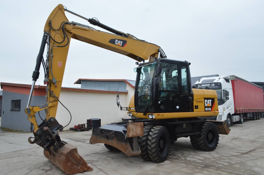 CAT 313 D