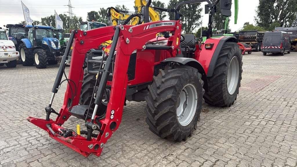 Tracteur agricole Massey Ferguson MF 4708 — occasion 2021, 1 306 h