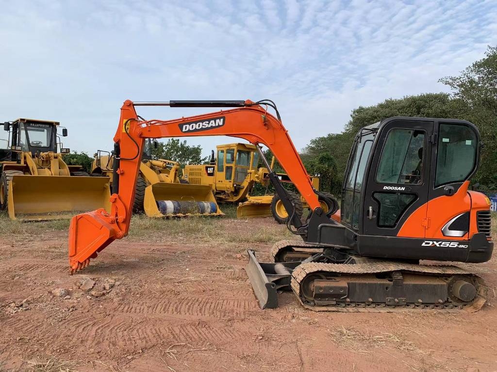 Doosan DX 55