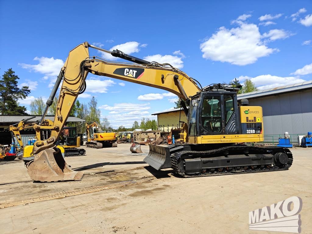 CAT 320 D LCR