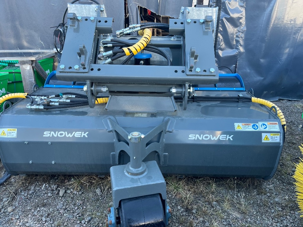 Snowek C220m