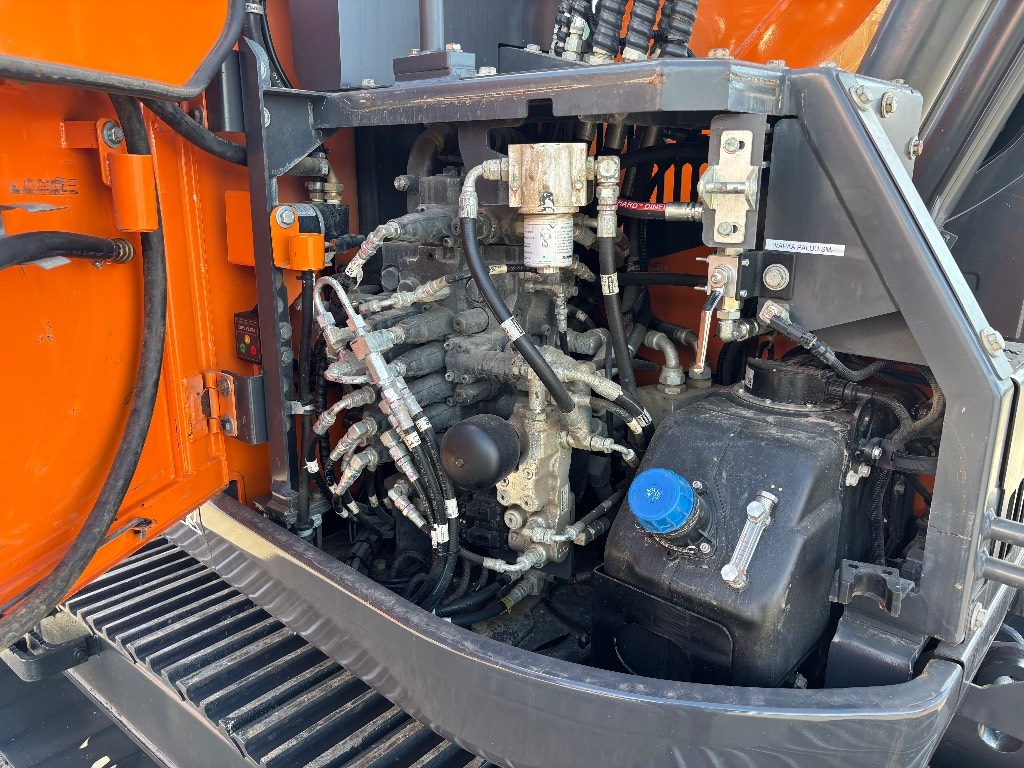 Doosan DX 140 LCR-7 / Pyörittäjä, Rasvari, StageV kuva 11