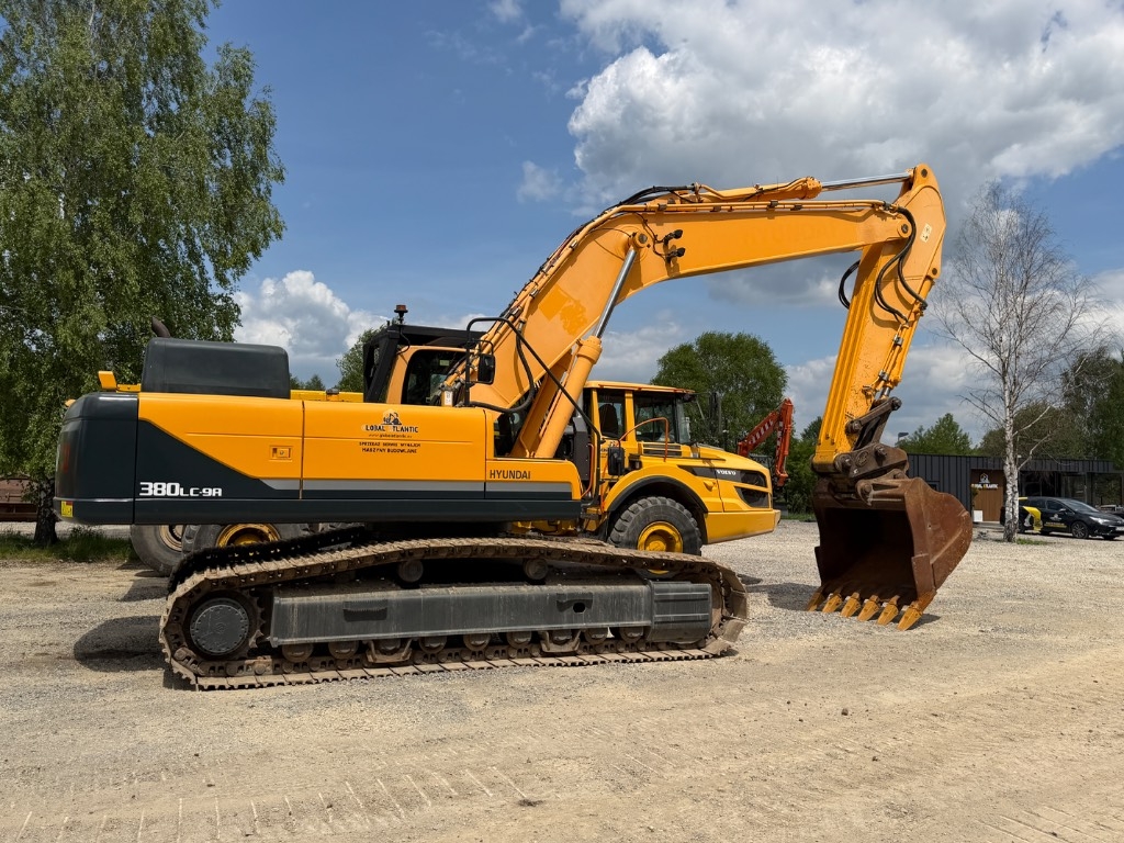 Pelle sur chenilles Hyundai HX 380 AL — occasion 2014, 9 700 h