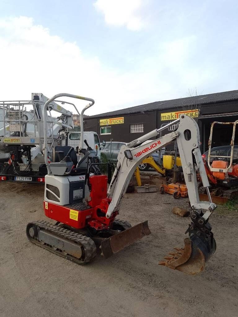 Takeuchi TB210R