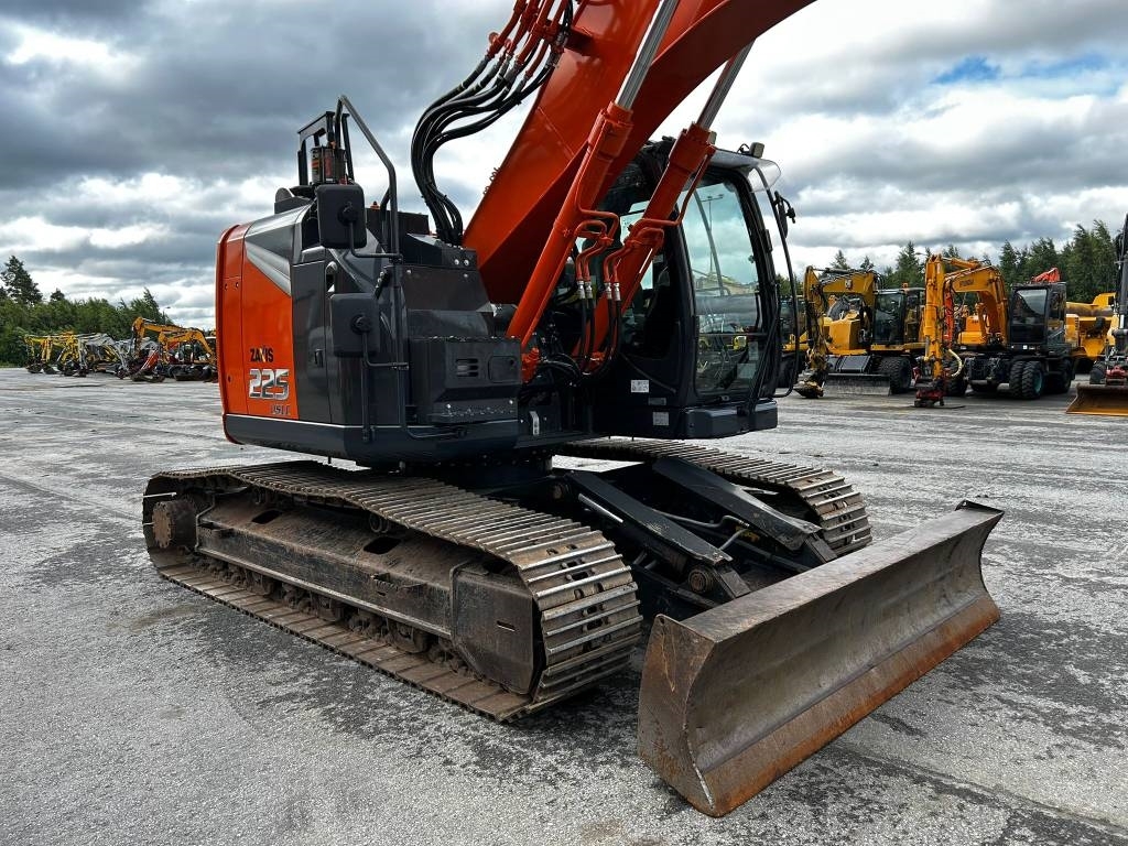 Hitachi ZX 225 US-7 /Myyty, Sold kuva 6