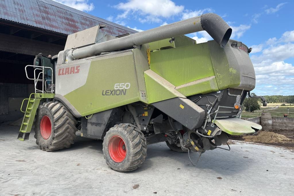 CLAAS Lexion 650, Servad enl intervall