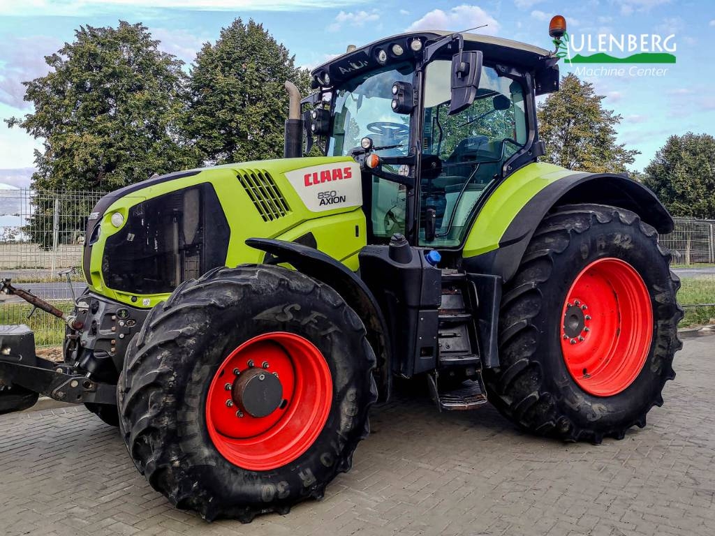 CLAAS Axion 850