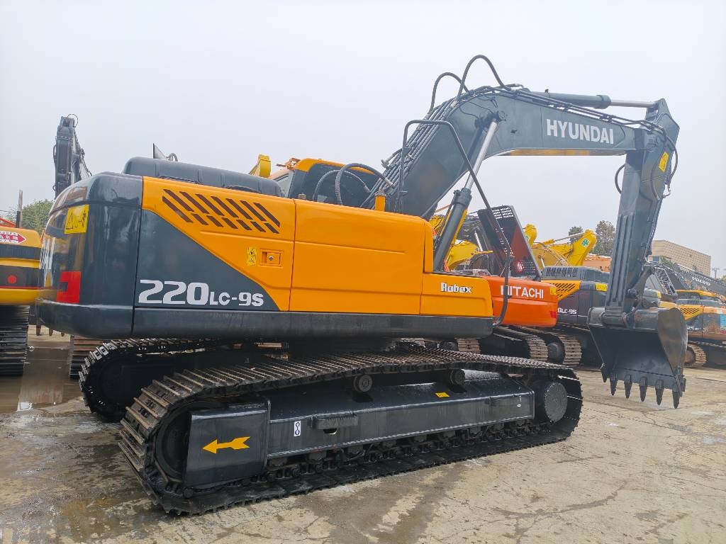Hyundai 220LC-9S