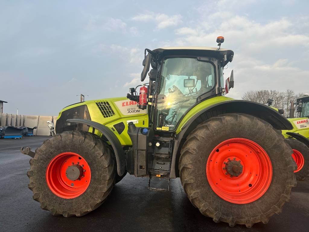 CLAAS Axion 870 Cmatic