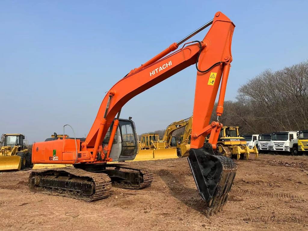 Hitachi EX200