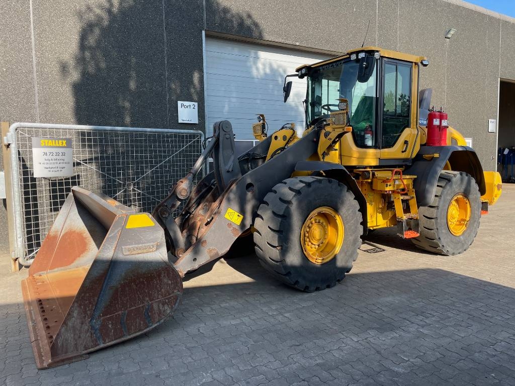 Volvo L90H Long boom