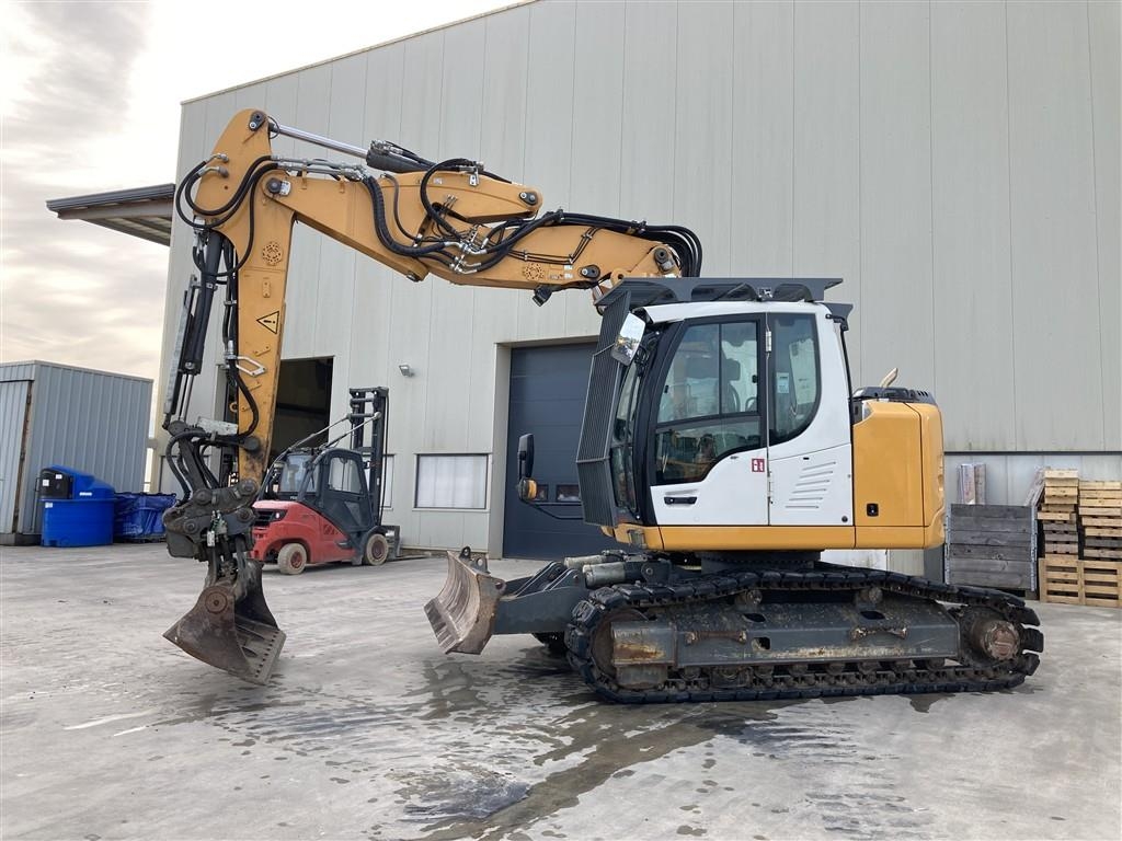 Liebherr R 914 Compact Litronic