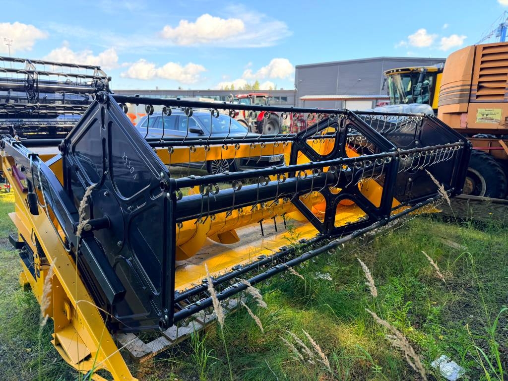 New Holland High Capacity pöytä,13 jalkaa