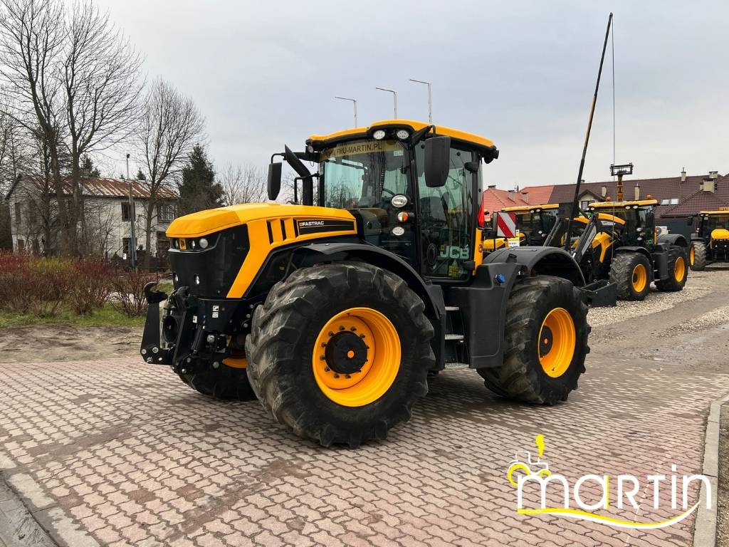 JCB Fastrac 4220