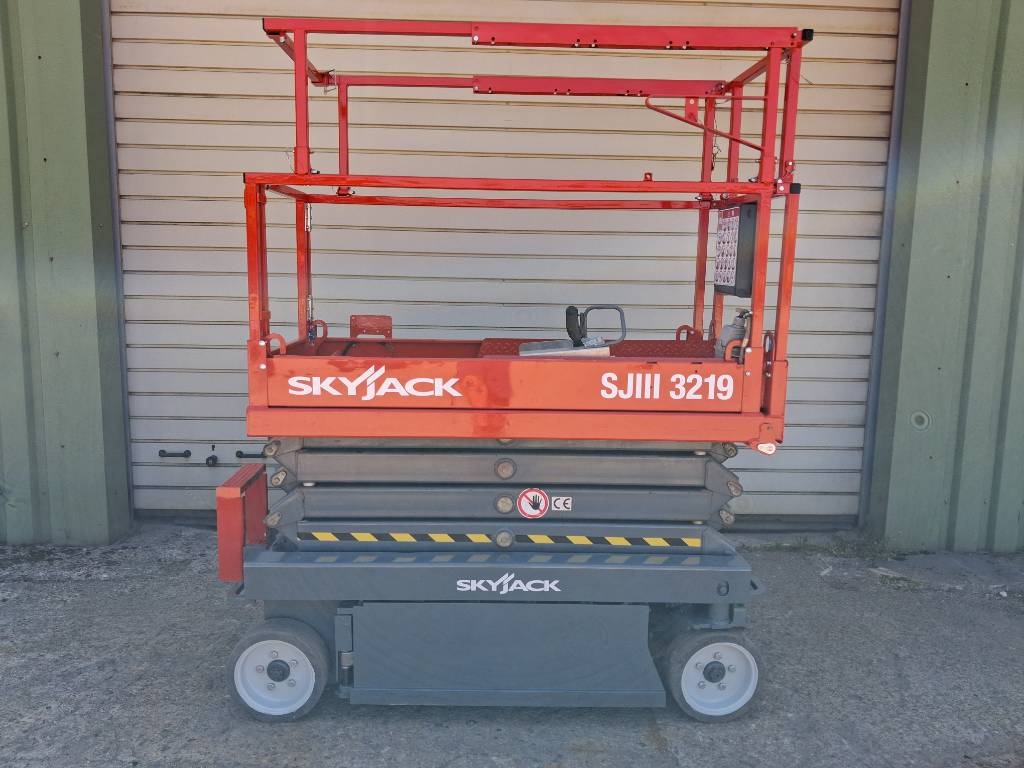 Nacelle à ciseaux SkyJack SJ III 3219 — occasion 2017, 176 h