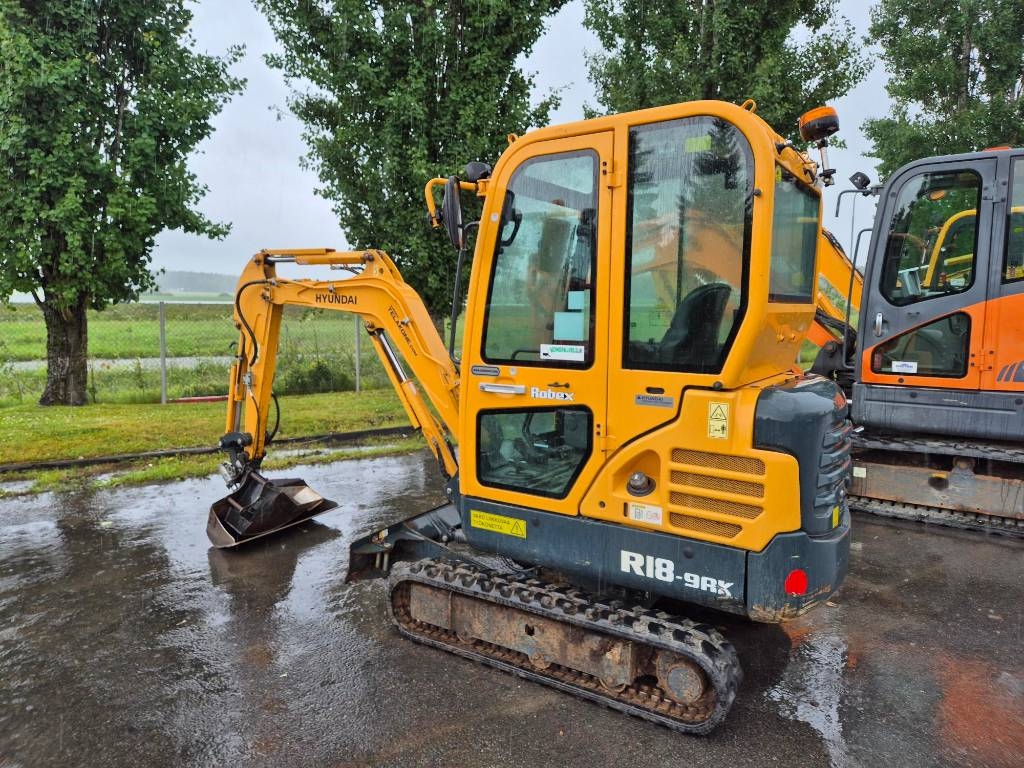 Hyundai R 18-9AK